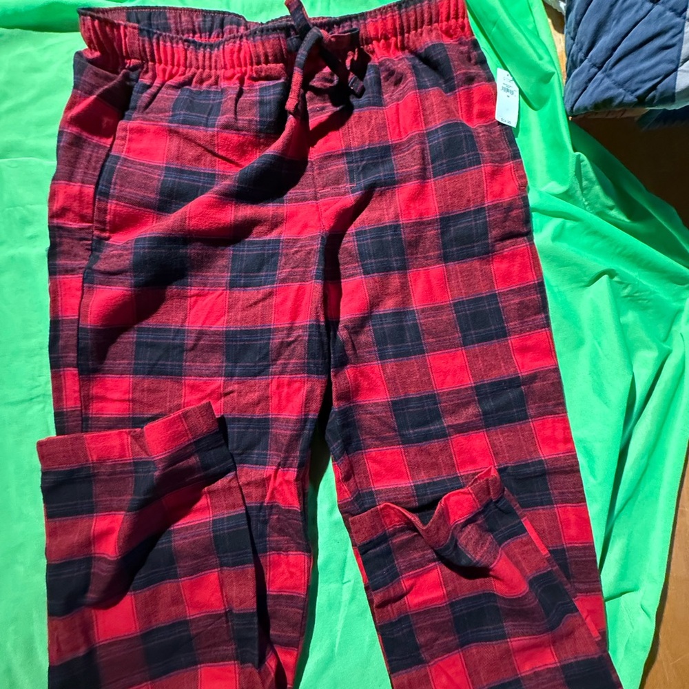GAP Red and Black Plaid Men's Pants